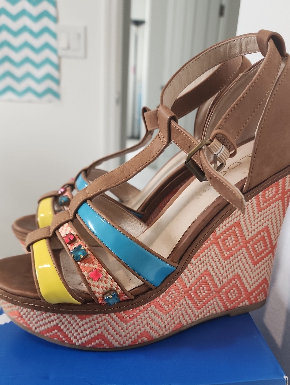 Aldo Tan Wedge Sandals with Yellow & Blue Straps - Picture 2 of 9